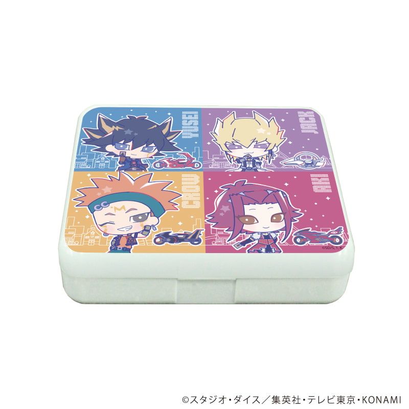 小物ケース「遊☆戯☆王5D's Design produced by Sanrio」01/集合デザイン(コラボイラスト)